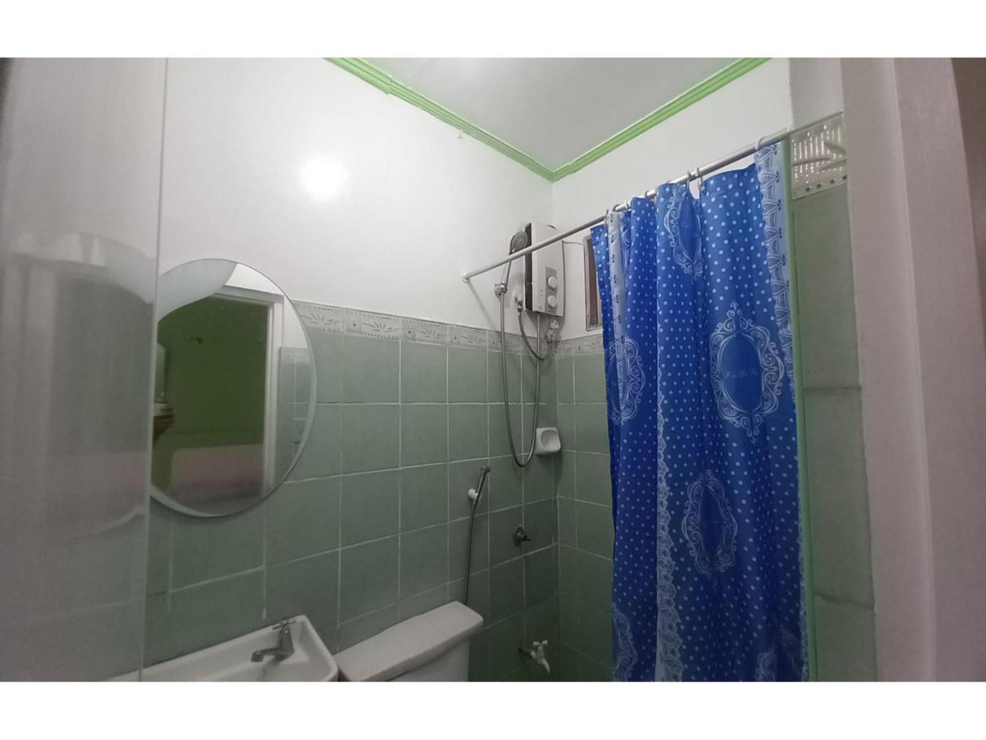 Oyo 1048 Jomckayl Apartelle Naga  Exterior photo